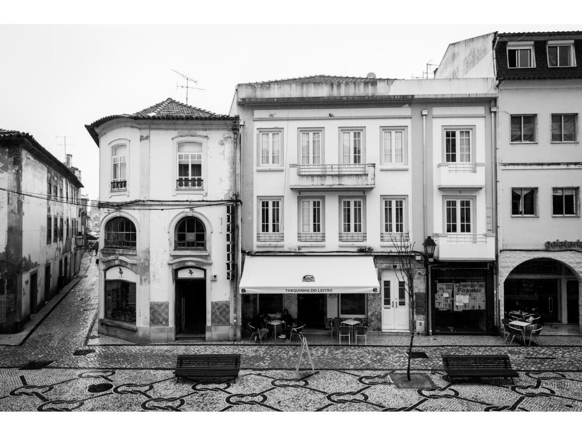 شقة Downtown Shelter - Casa Da Praca أفيرو المظهر الخارجي الصورة